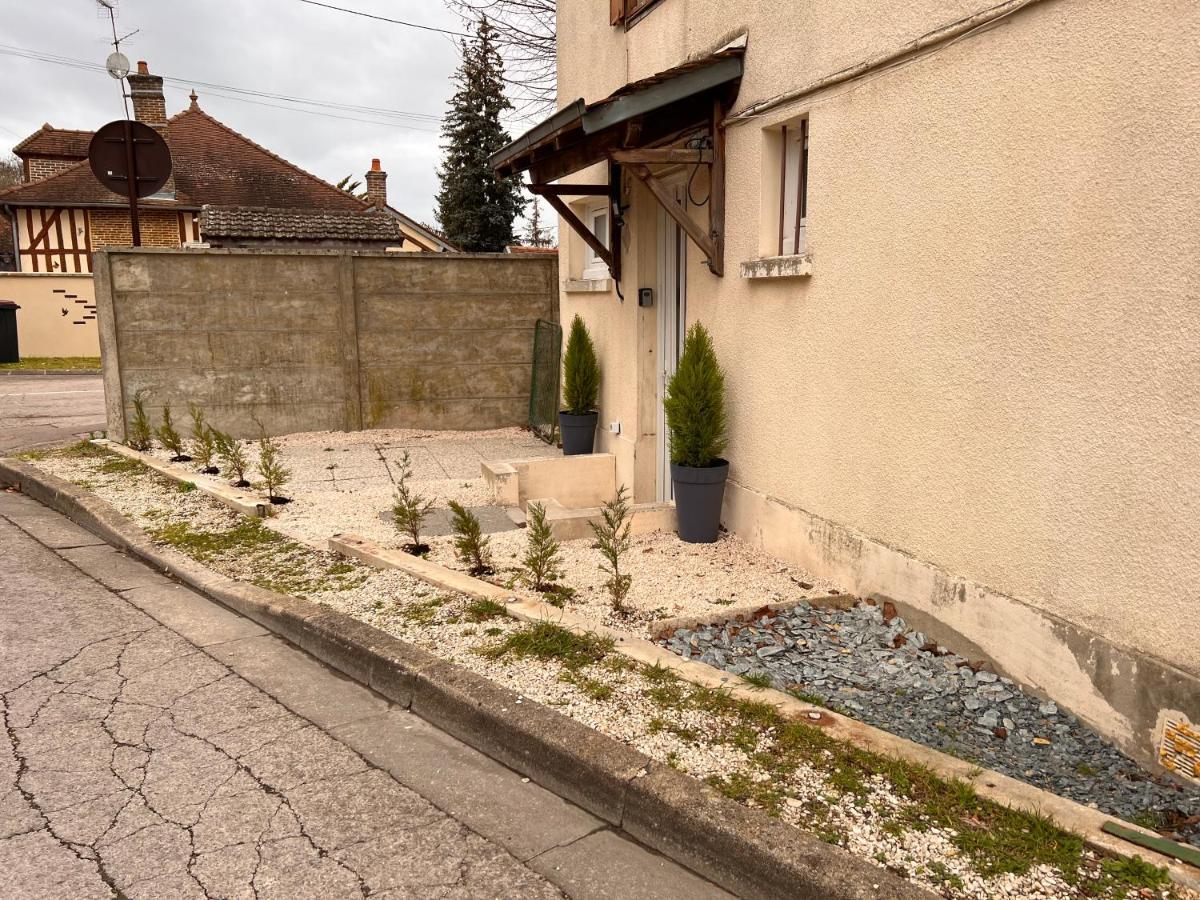 T2 Cosy / Quartier Calme / Magasins D'Usine A Proximite Apartment Saint-Julien-les-Villas Екстериор снимка
